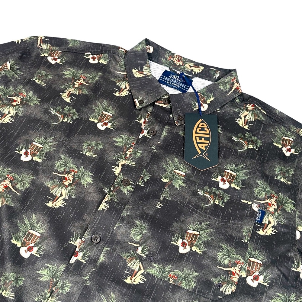 NWT‎ AFTCO Men's XL Captain's Lounge Hula Girl Short Sleeve Button Down Shirt